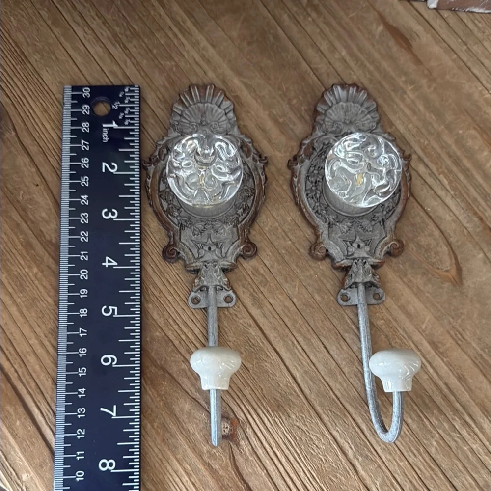 Vintage-Style Wall Hooks with Glass Accents - Picture 2 of 3